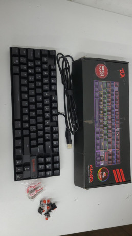 Redragon K552-KR Kumara Red Switch Rainbow TKL TR Q Mekanik Siyah Kablolu Gaming (Oyuncu) Klavye (OUTLET)