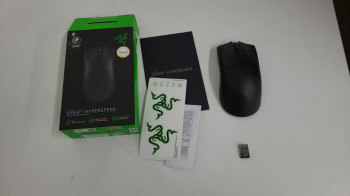 Razer Viper V3 Hyperspeed RZ01-04910100-R3M1 6 Tuş 30000 DPI Optik Gaming (Oyuncu) Mouse (OUTLET)