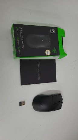 Razer Viper V3 Hyperspeed RZ01-04910100-R3M1 6 Tuş 30000 DPI Optik Gaming (Oyuncu) Mouse (OUTLET)