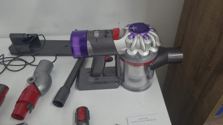 Dyson V8 Origin Cyclone Şarjlı Kablosuz Süpürge (OUTLET)