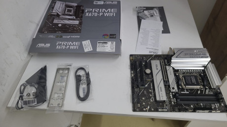 Asus Prime X670-P WIFI AMD X670 Soket AM5 DDR5 6400(OC)MHz ATX Gaming (Oyuncu) Anakart (OUTLET)